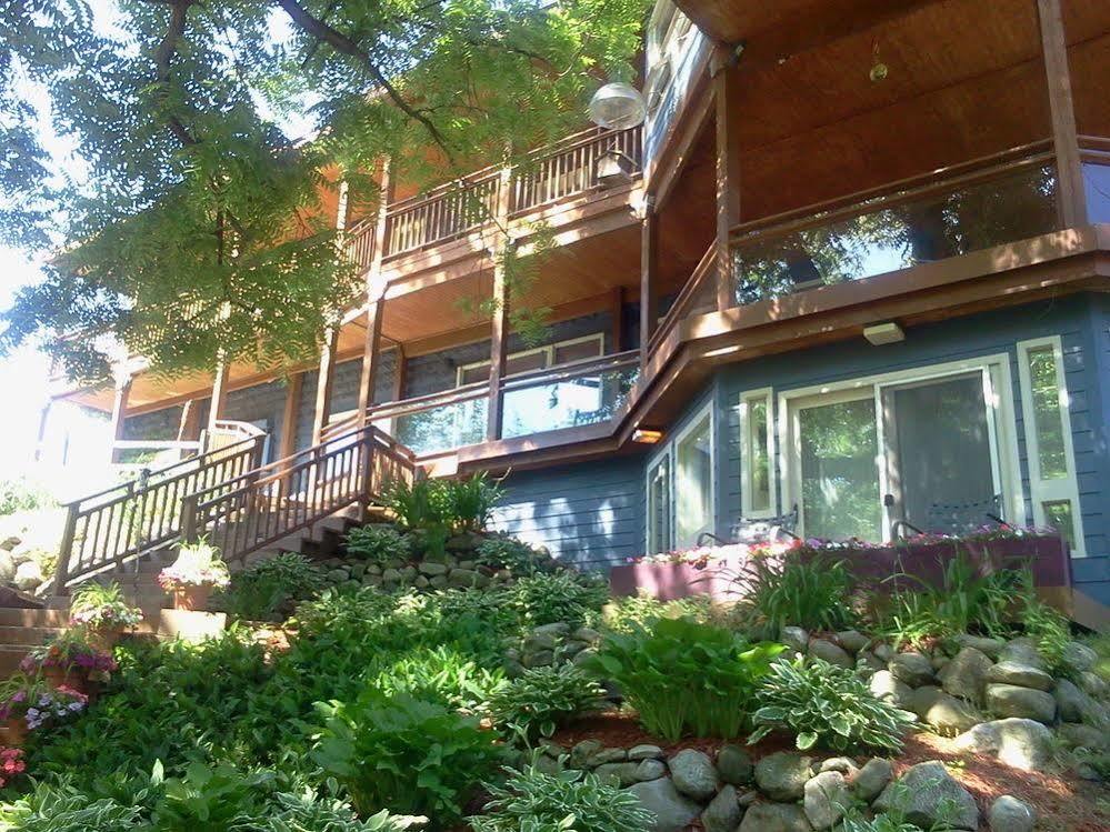 Stone Waters Inn Bellaire المظهر الخارجي الصورة